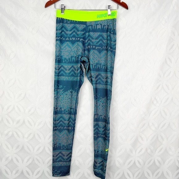 Nike Pro Hyperwarm Nordic Women’s Tights size Medium - Picture 3 of 11